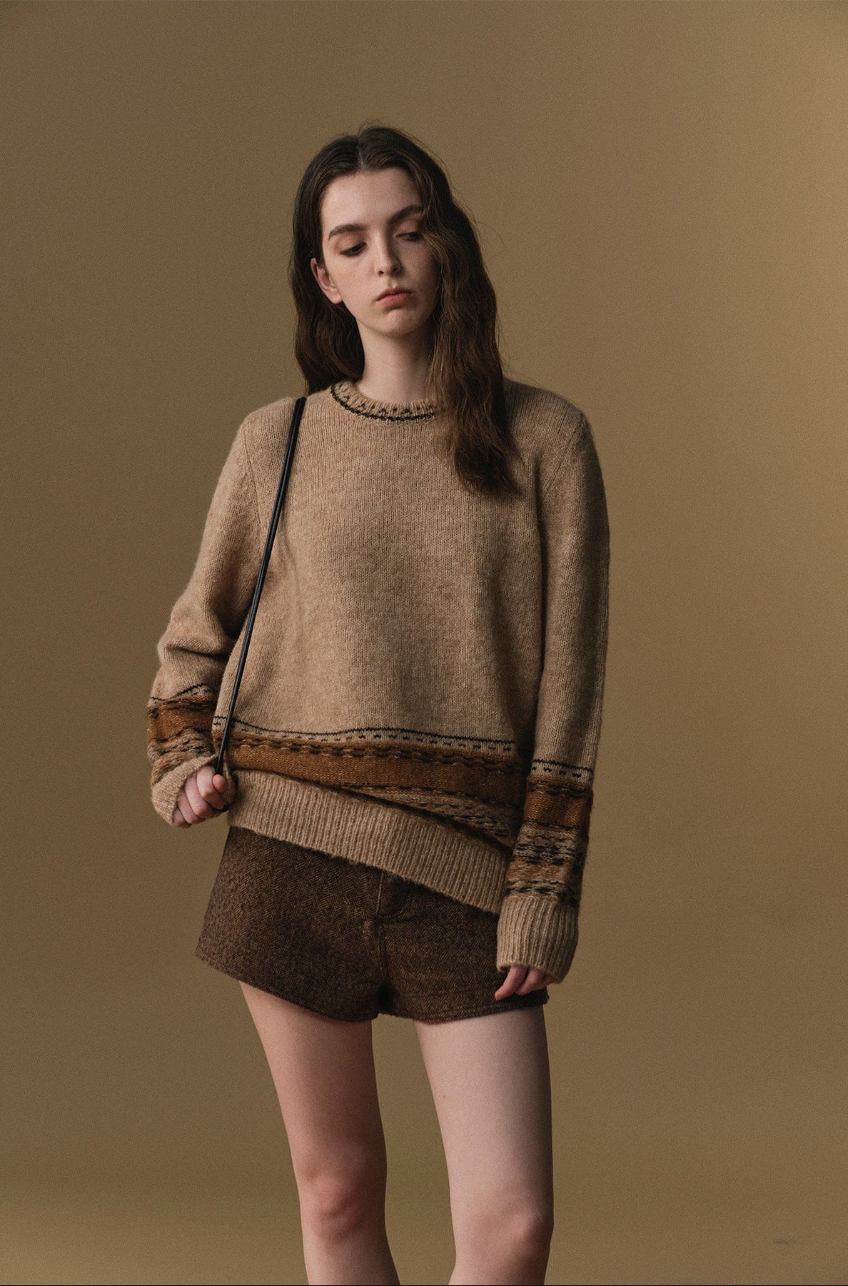 cllomagy-camel-brown-jacquard-stripe-sweater-02