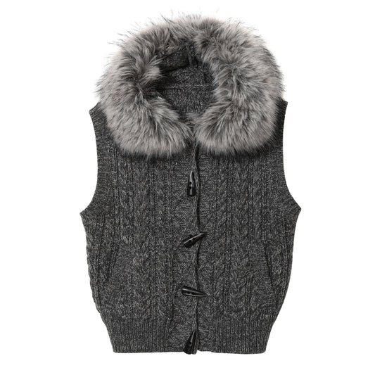 cllomagy-gray-hooded-knit-vest-01